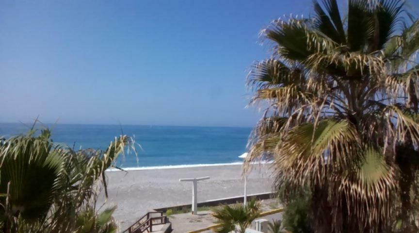 Casa De Sueno En La Playa *